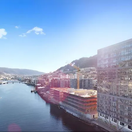 Skyline Views & Rooftop Terrace In Daire